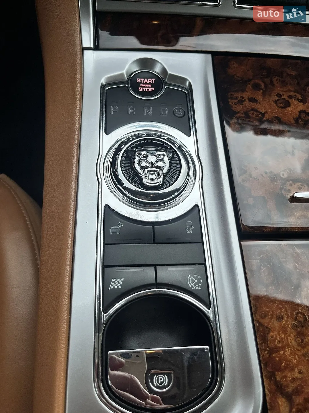 2014 Jaguar XF - мініатюра 41