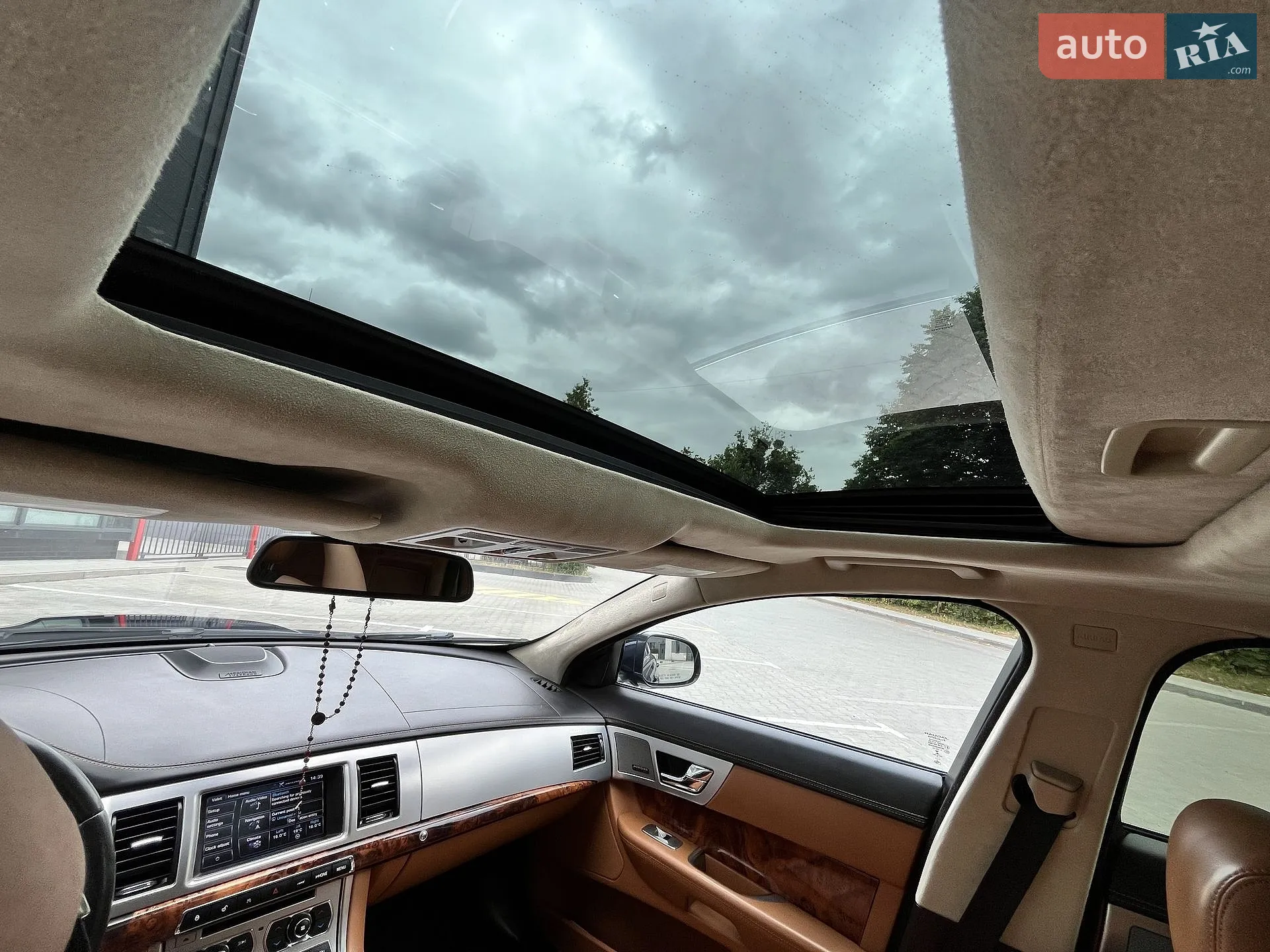 2014 Jaguar XF - мініатюра 44