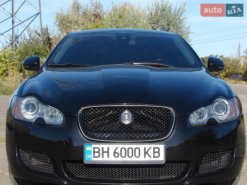 Jaguar XF