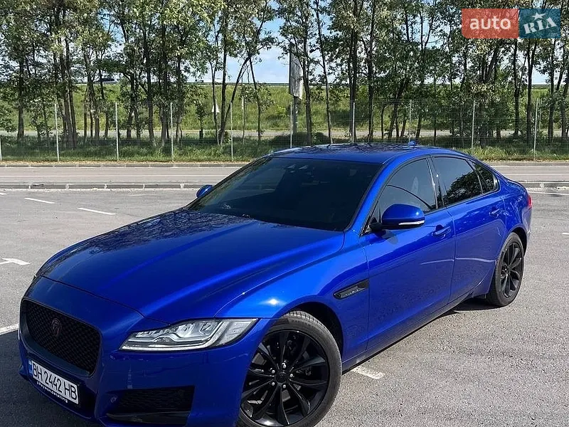 Jaguar XF