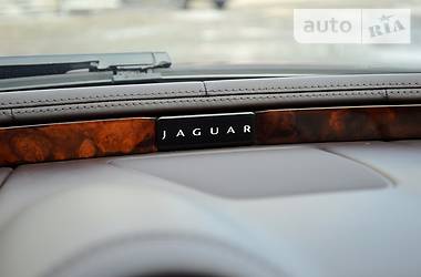 Седан Jaguar XJ 2010 в Одесі