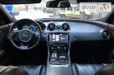 Седан Jaguar XJ 2014 в Одесі