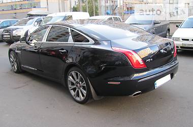 Седан Jaguar XJ 2011 в Киеве