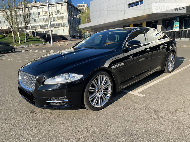 Седан Jaguar XJ 2010 в Києві