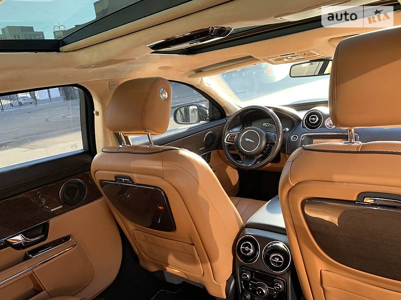 Седан Jaguar XJ 2010 в Києві