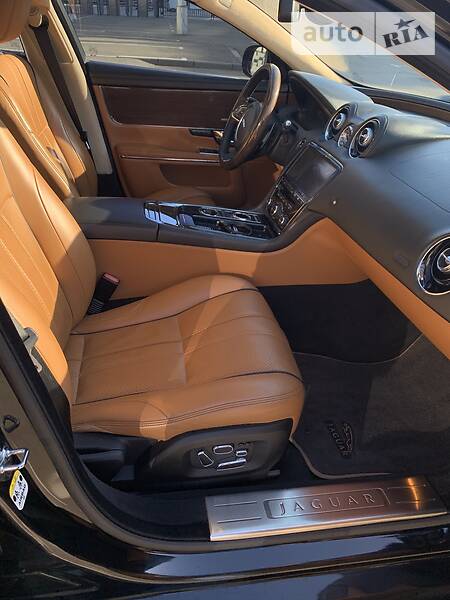 Седан Jaguar XJ 2010 в Києві