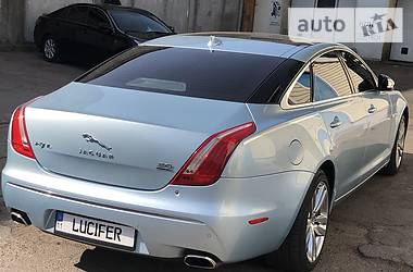 Седан Jaguar XJ 2013 в Киеве