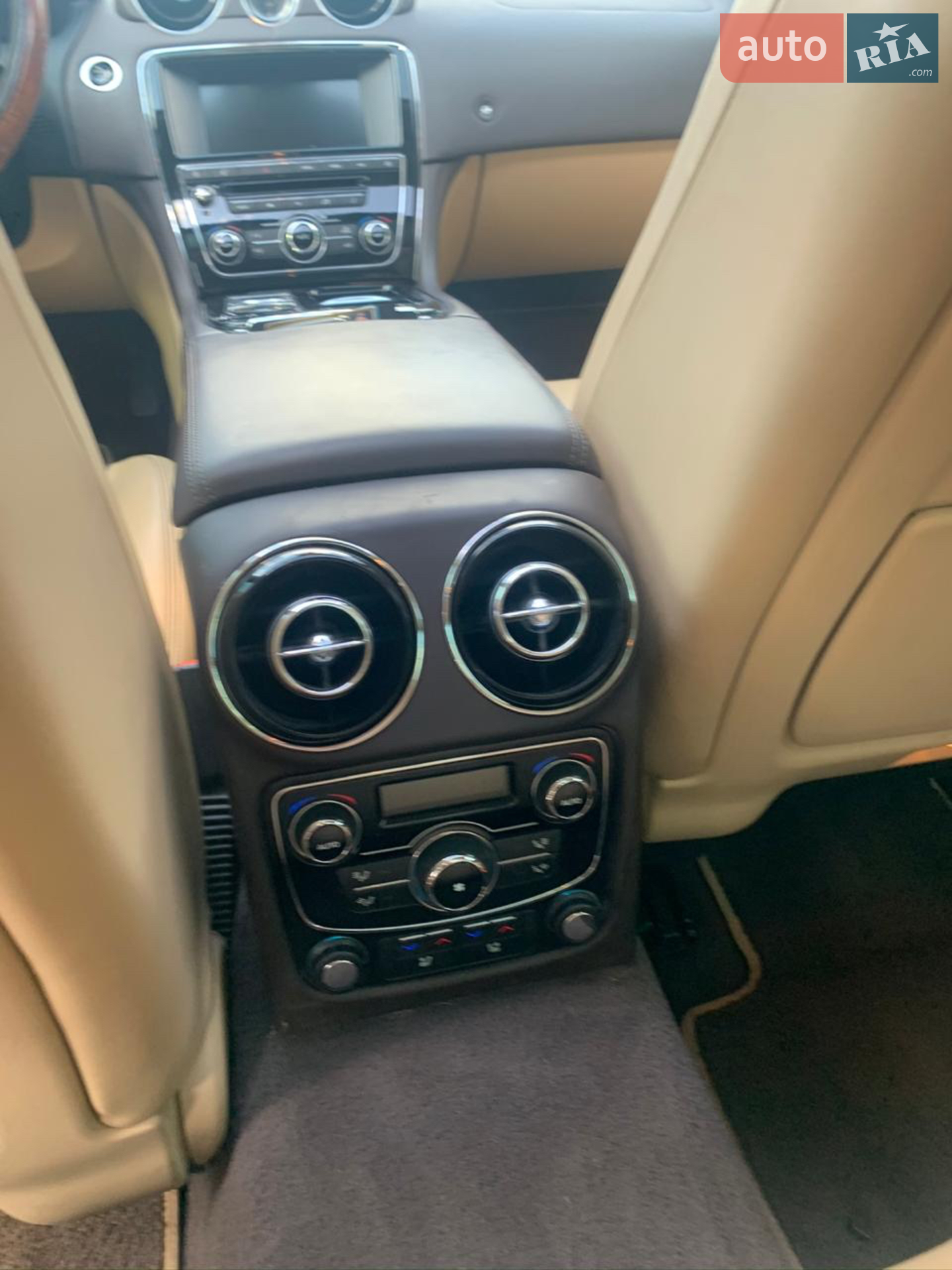 Jaguar XJ 2014 VIN SAJWJ1CD5F8V79087 фото оголошення 5 з 16