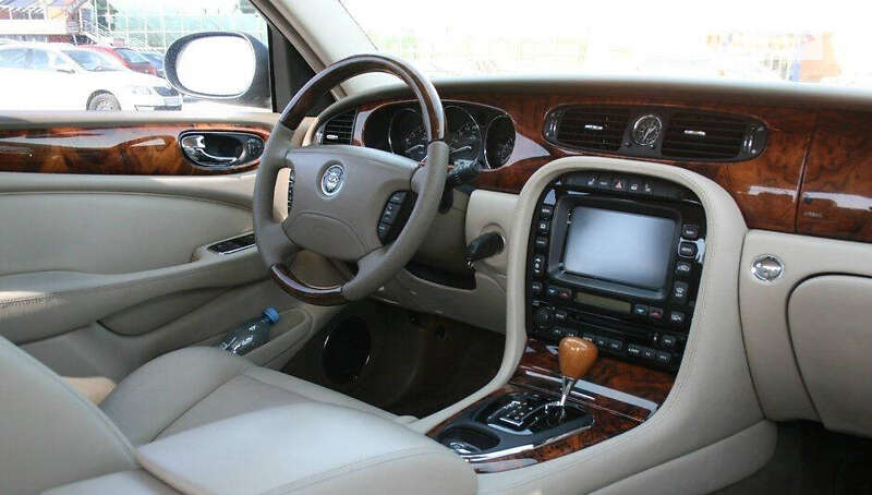 Седан Jaguar XJ 2003 в Києві