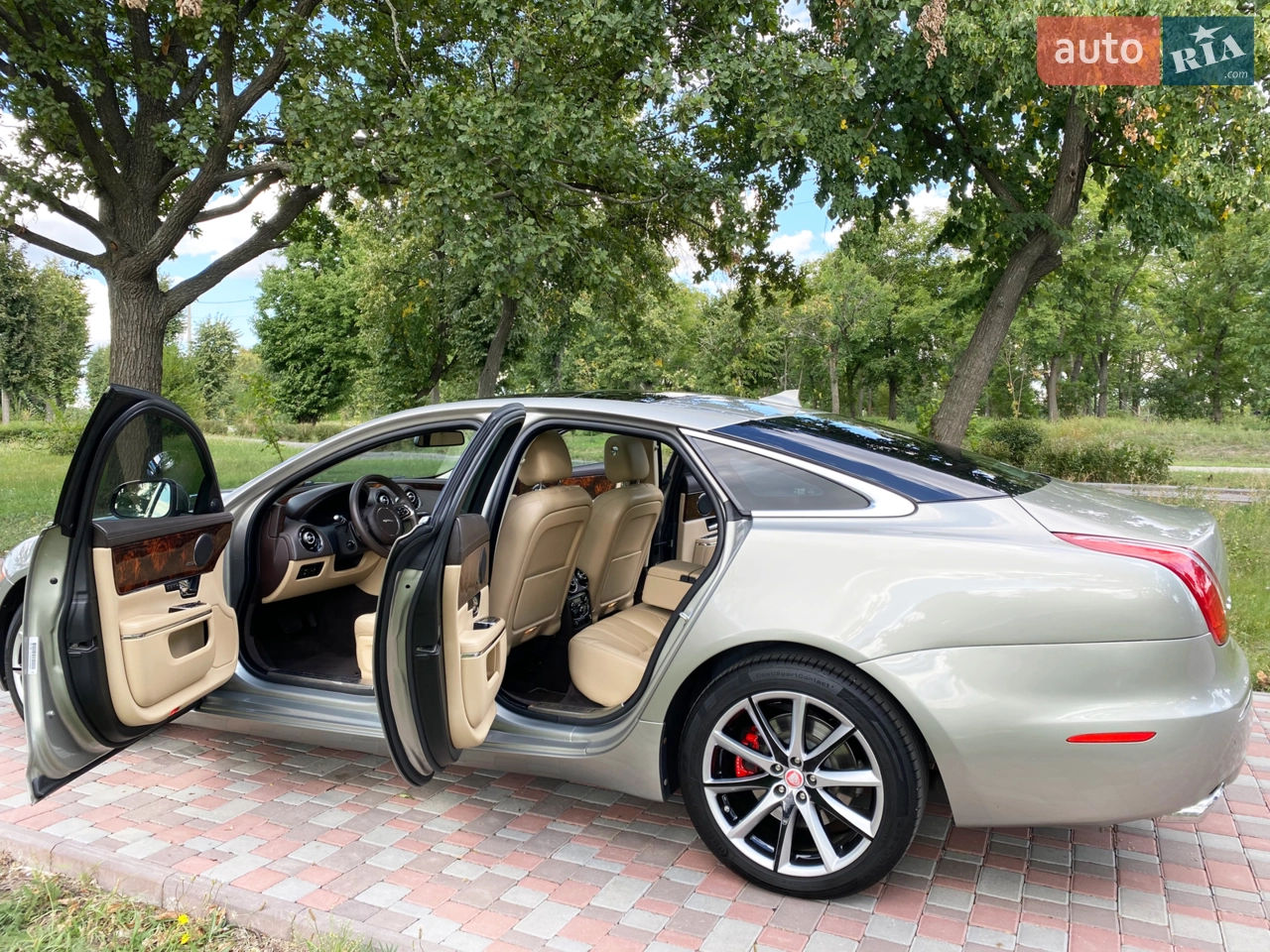 2013 Jaguar XJ - мініатюра 5