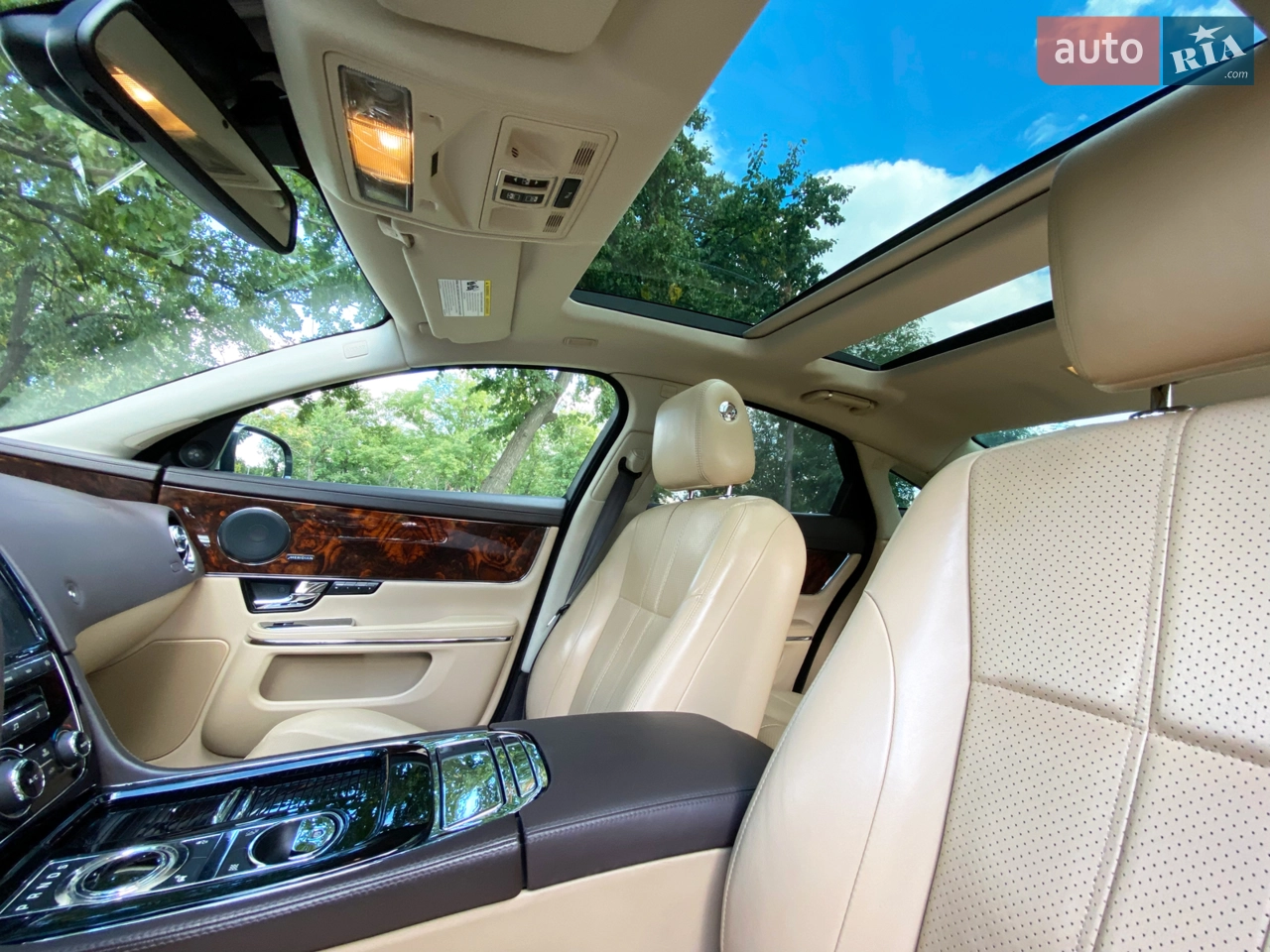 2013 Jaguar XJ - мініатюра 27