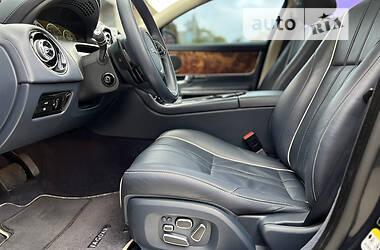 Седан Jaguar XJ 2011 в Києві