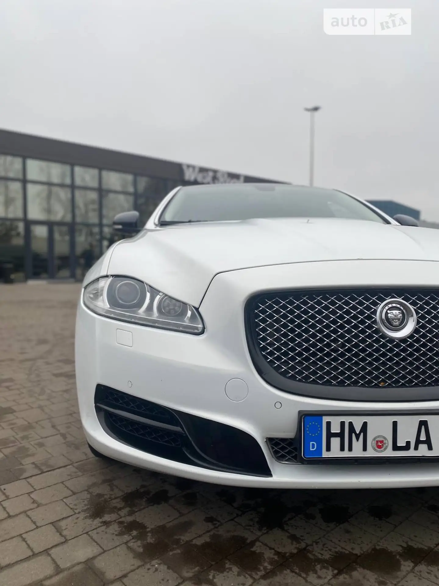 2011 Jaguar XJ - мініатюра 12