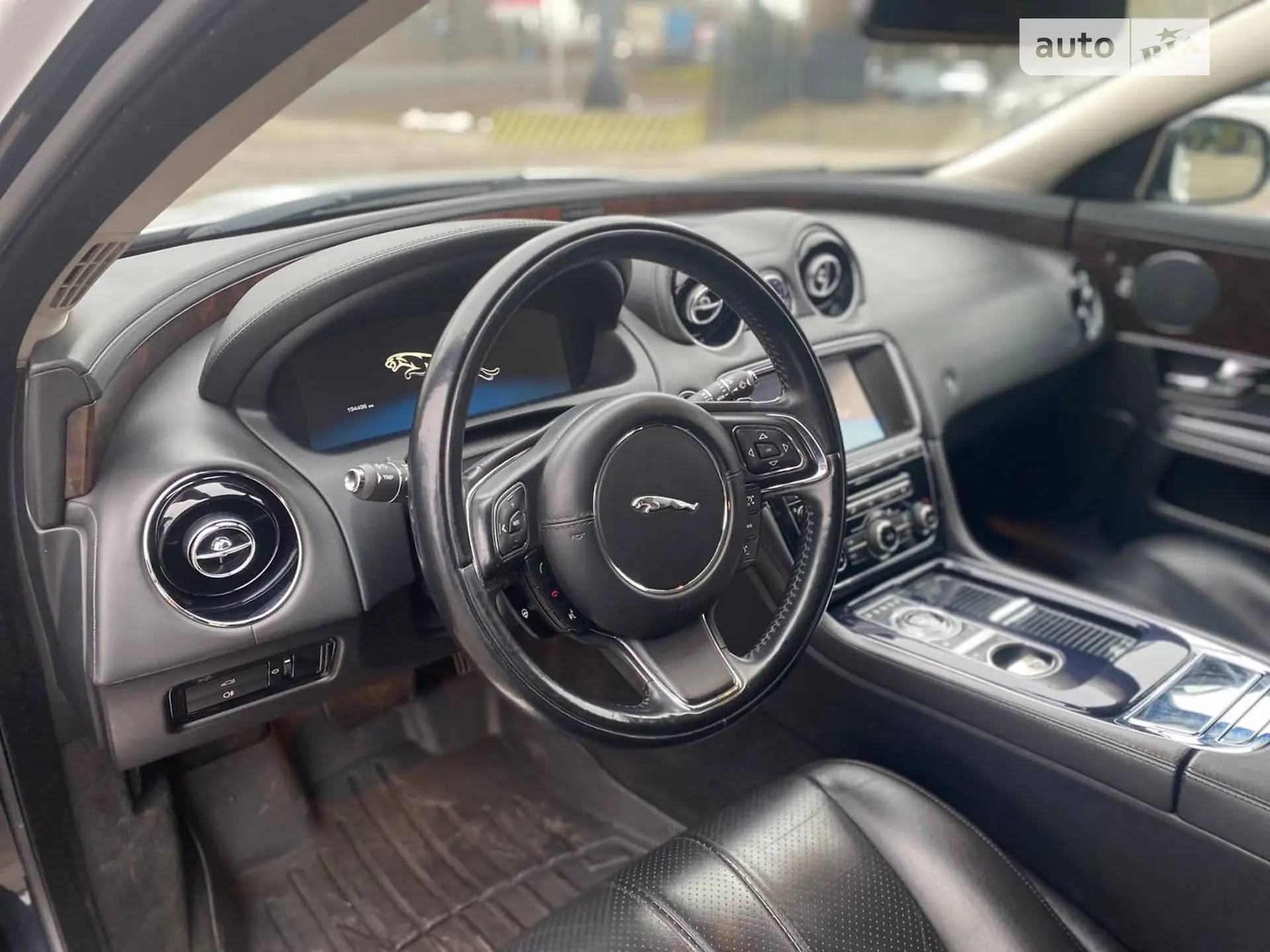 2011 Jaguar XJ - мініатюра 28