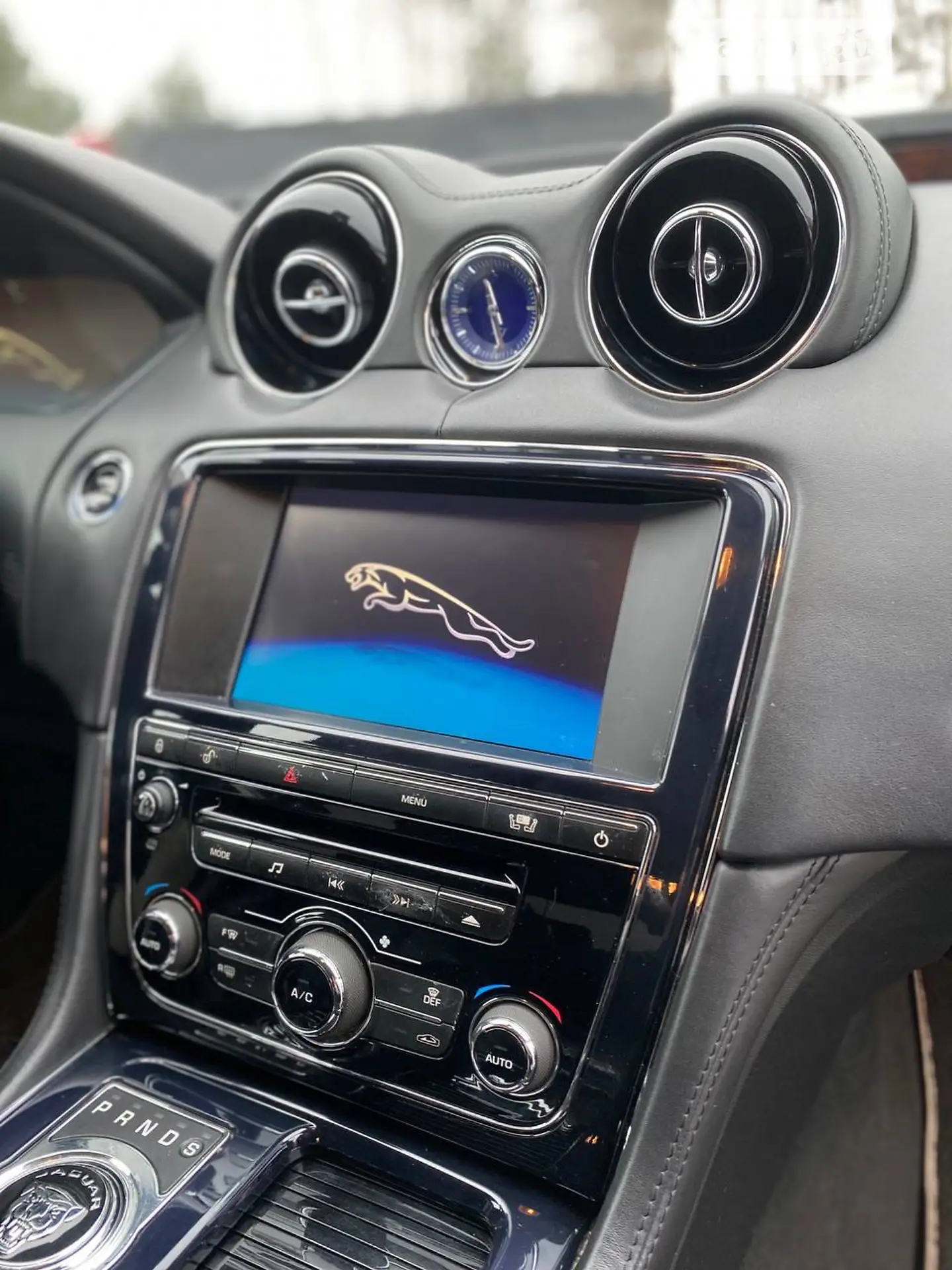2011 Jaguar XJ - мініатюра 55