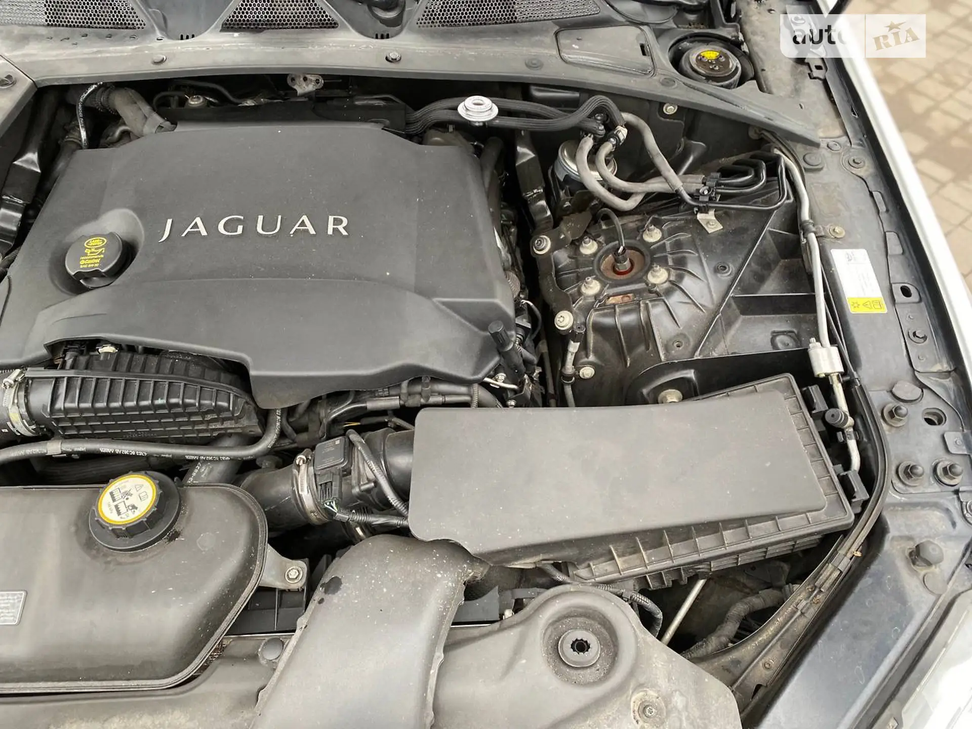 2011 Jaguar XJ - мініатюра 58