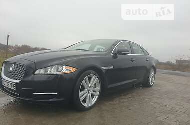 Седан Jaguar XJ 2013 в 
