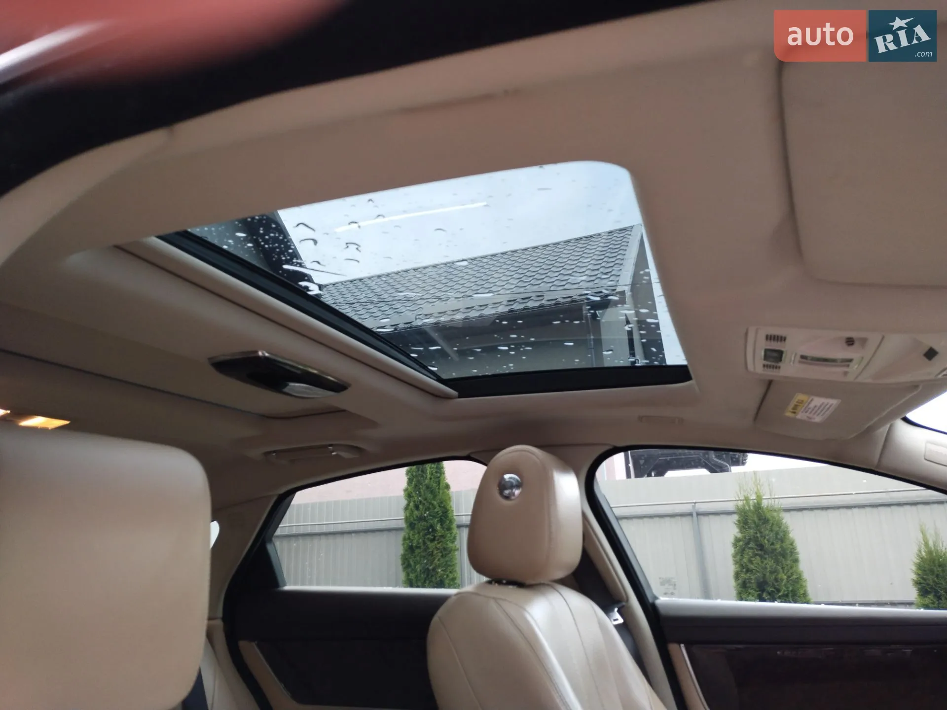 2011 Jaguar XJ - мініатюра 33