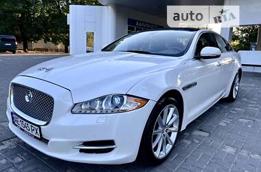 Седан Jaguar XJ 2010 в Днепре