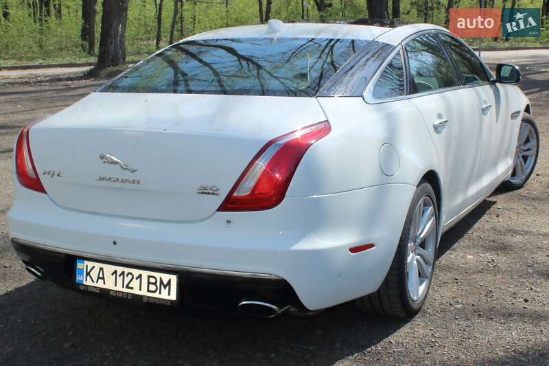 Седан Jaguar XJ 2017 в Киеве