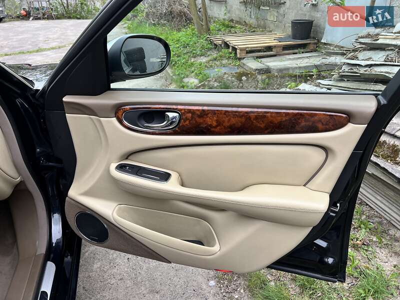 Седан Jaguar XJ 2006 в Києві