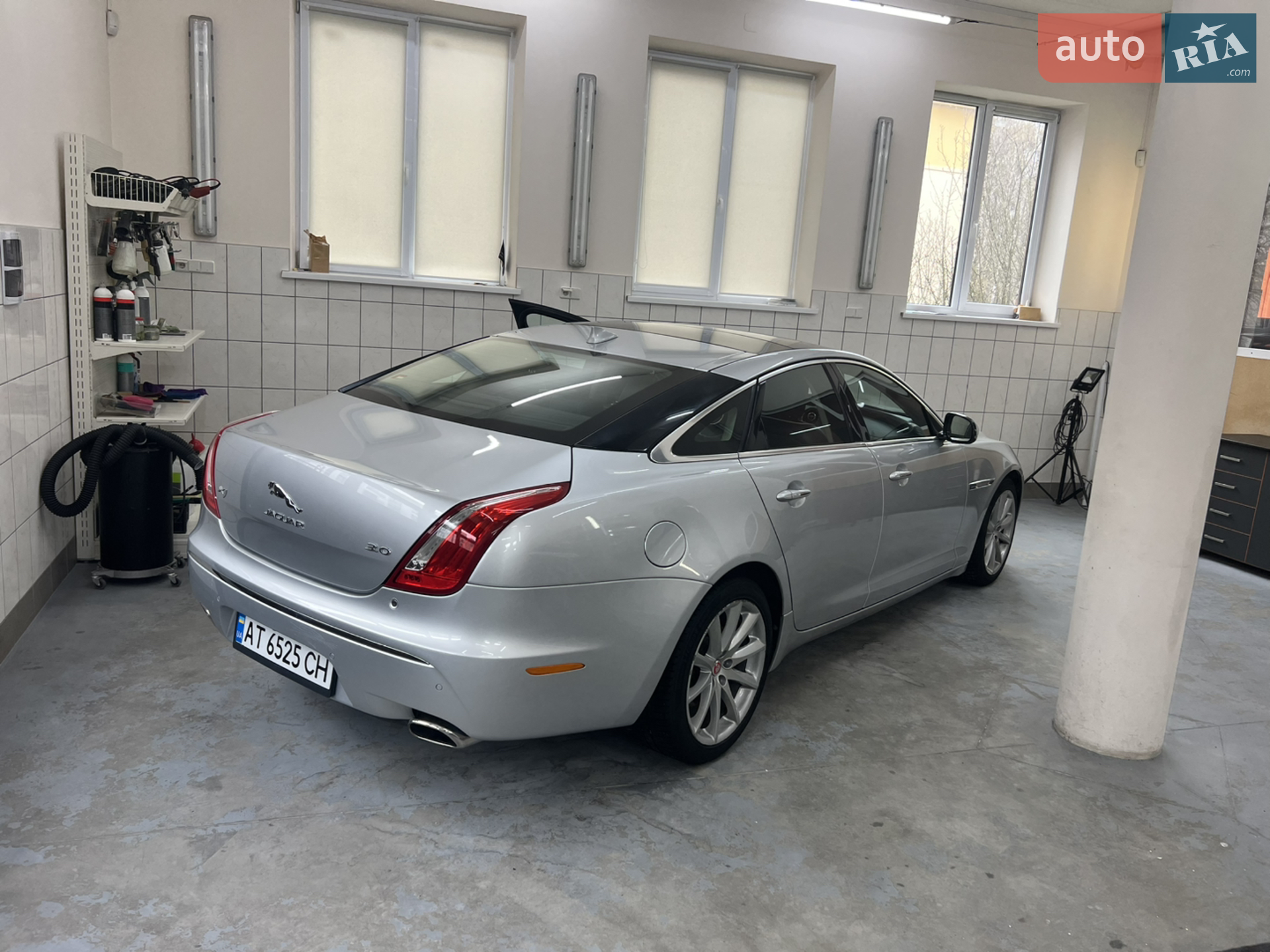 2015 Jaguar XJ - мініатюра 7