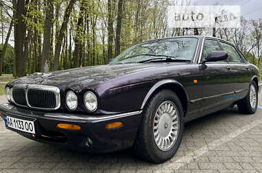 Седан Jaguar XJ 1998 в Киеве