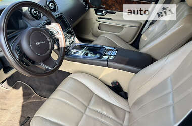 Седан Jaguar XJ 2013 в Чернігові