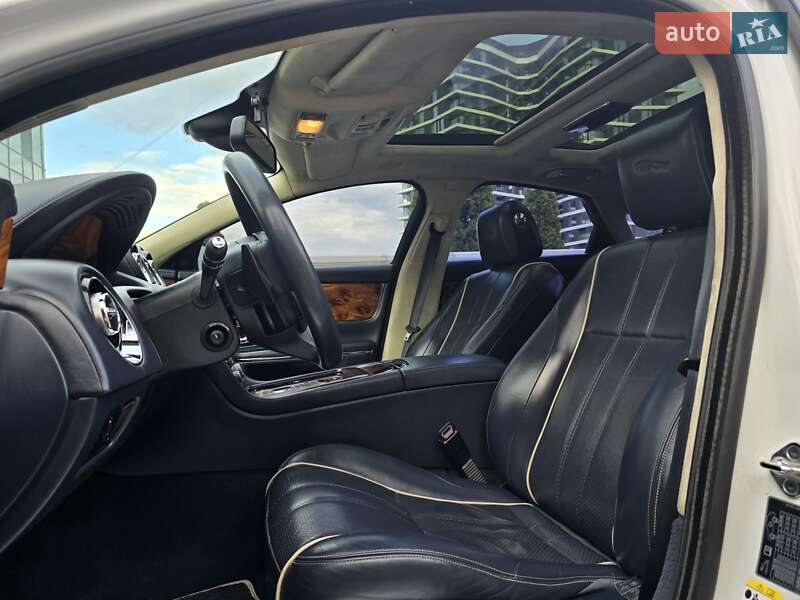 Седан Jaguar XJ 2011 в Одессе