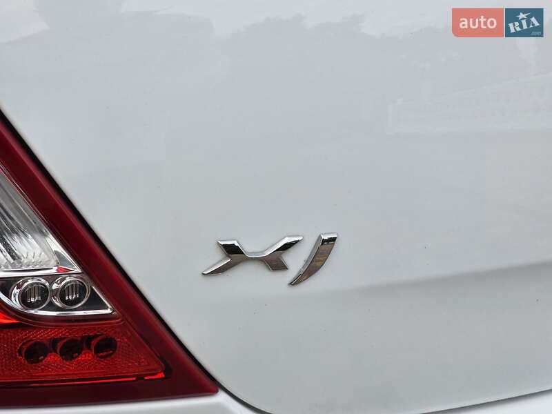 Седан Jaguar XJ 2011 в Одессе