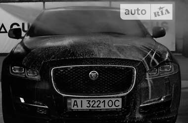 Седан Jaguar XJ 2015 в Киеве