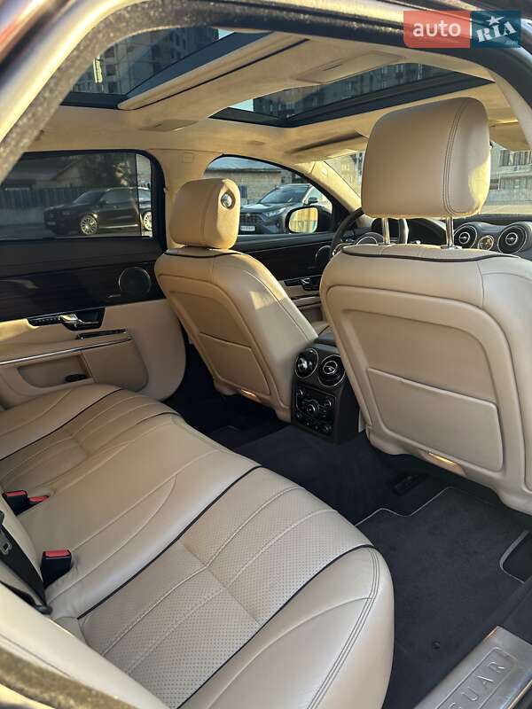 Седан Jaguar XJ 2013 в Киеве фото 17 Седан Jaguar XJ 2013 в Киеве