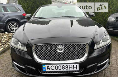 Седан Jaguar XJ 2011 в Луцьку