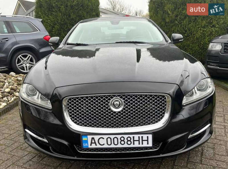 Седан Jaguar XJ 2011 в Луцке