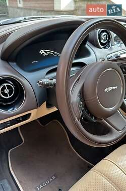 Седан Jaguar XJ 2013 в Киеве