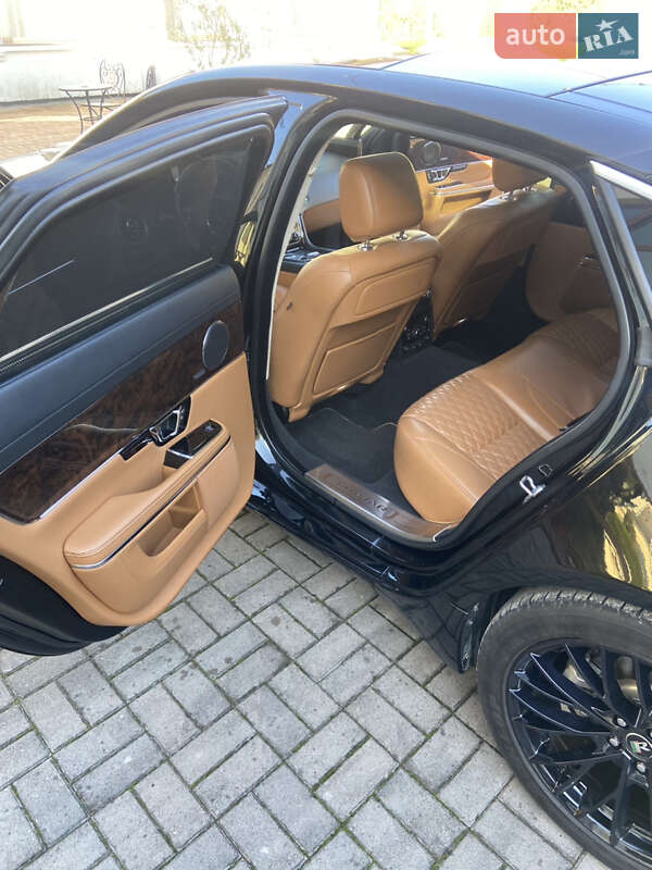 Седан Jaguar XJ 2016 в Львові