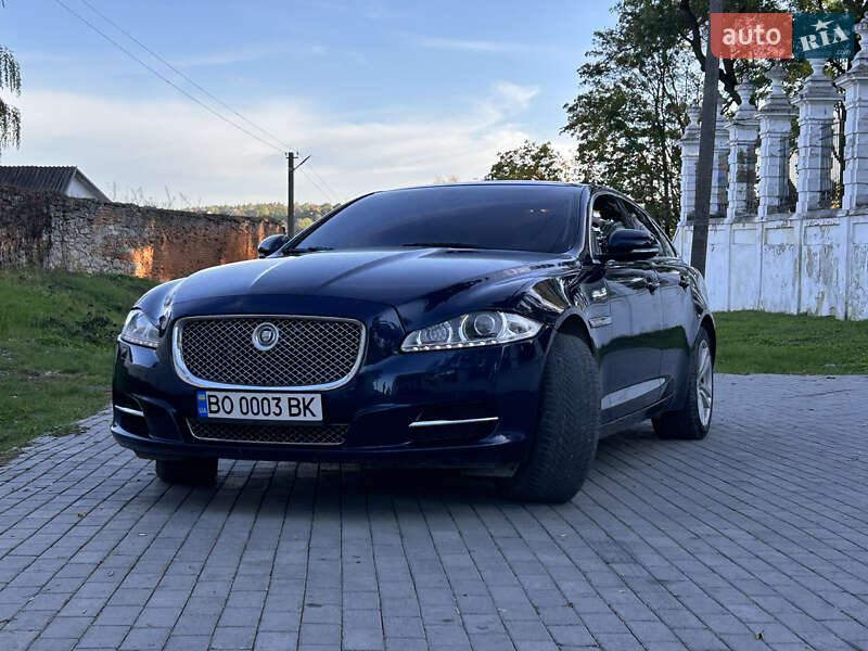 Седан Jaguar XJ 2011 в Тернополе