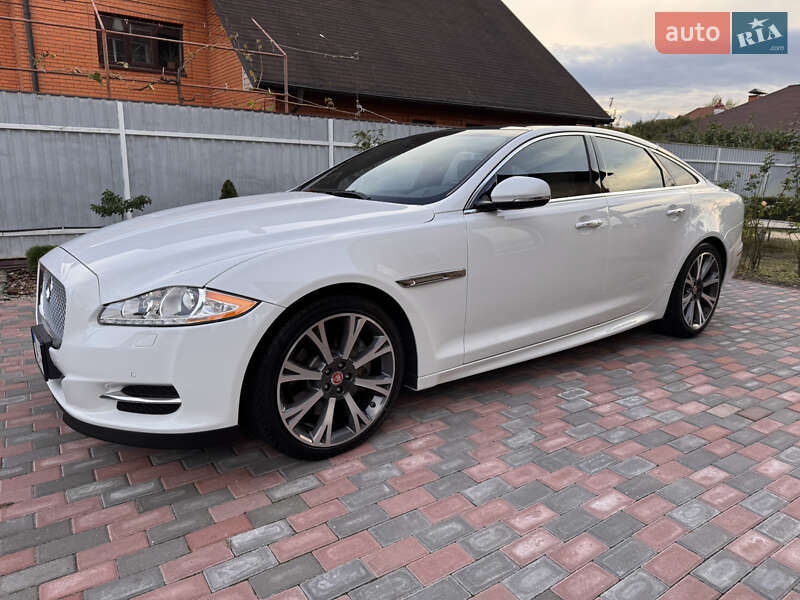 Седан Jaguar XJ 2015 в Киеве