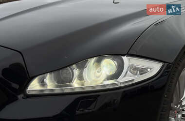 Седан Jaguar XJ 2010 в 