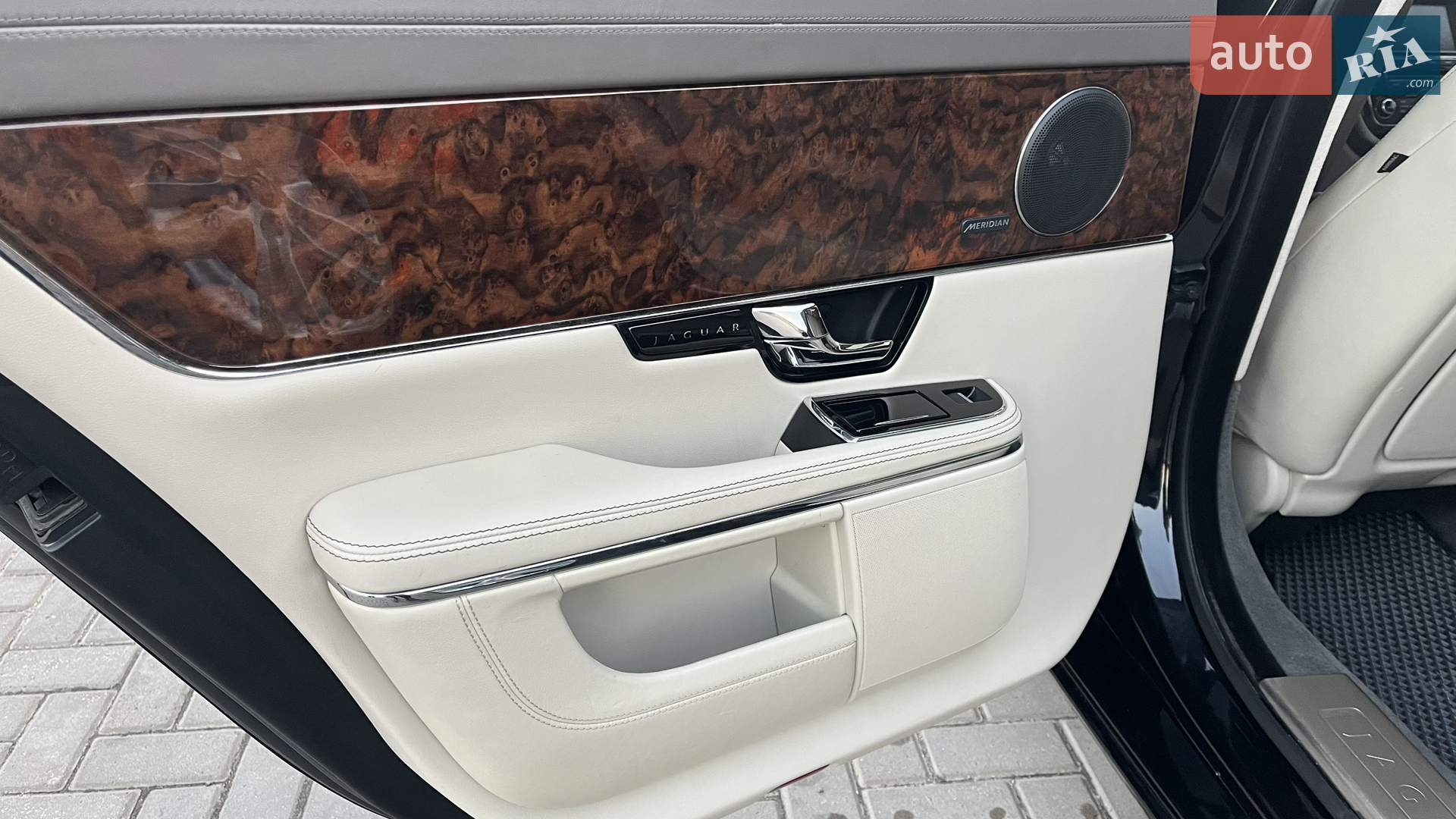 2013 Jaguar XJ - мініатюра 17