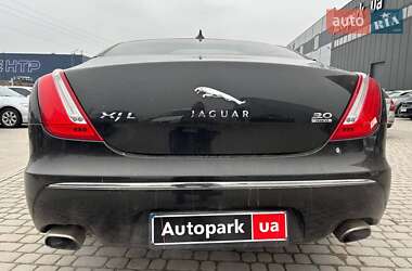 Седан Jaguar XJ 2012 в Львове