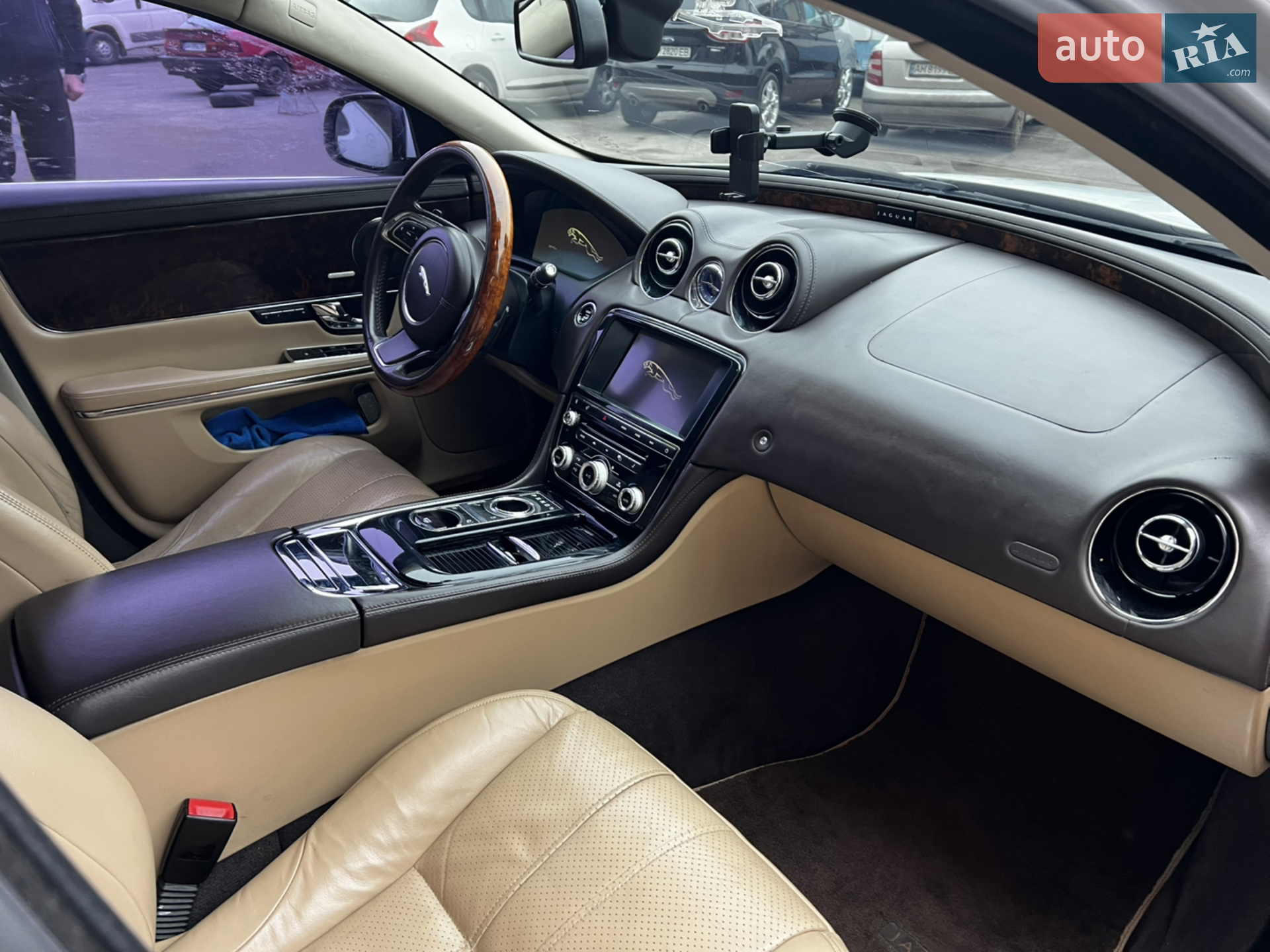 2012 Jaguar XJ - мініатюра 17