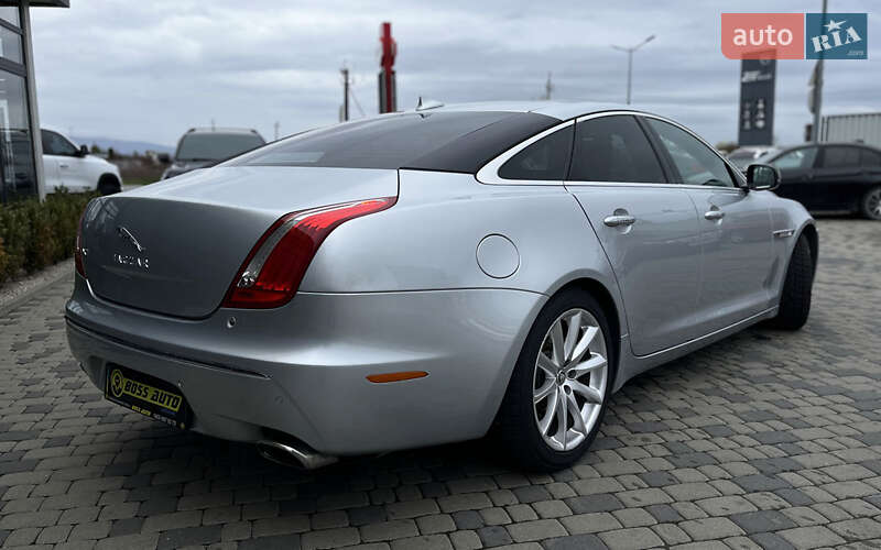 Седан Jaguar XJ 2012 в Мукачево