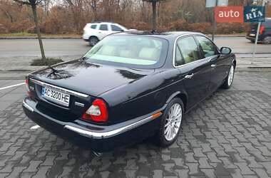 Седан Jaguar XJ 2005 в  фото 24 Седан Jaguar XJ 2005 в