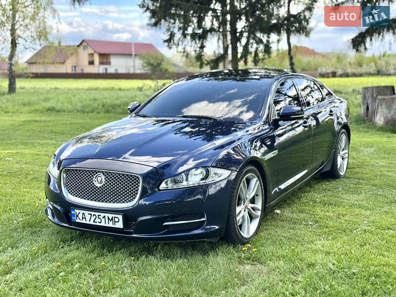 Седан Jaguar XJ 2014 в 