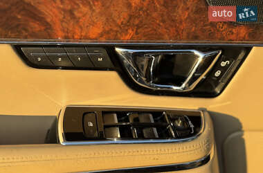Седан Jaguar XJ 2014 в 