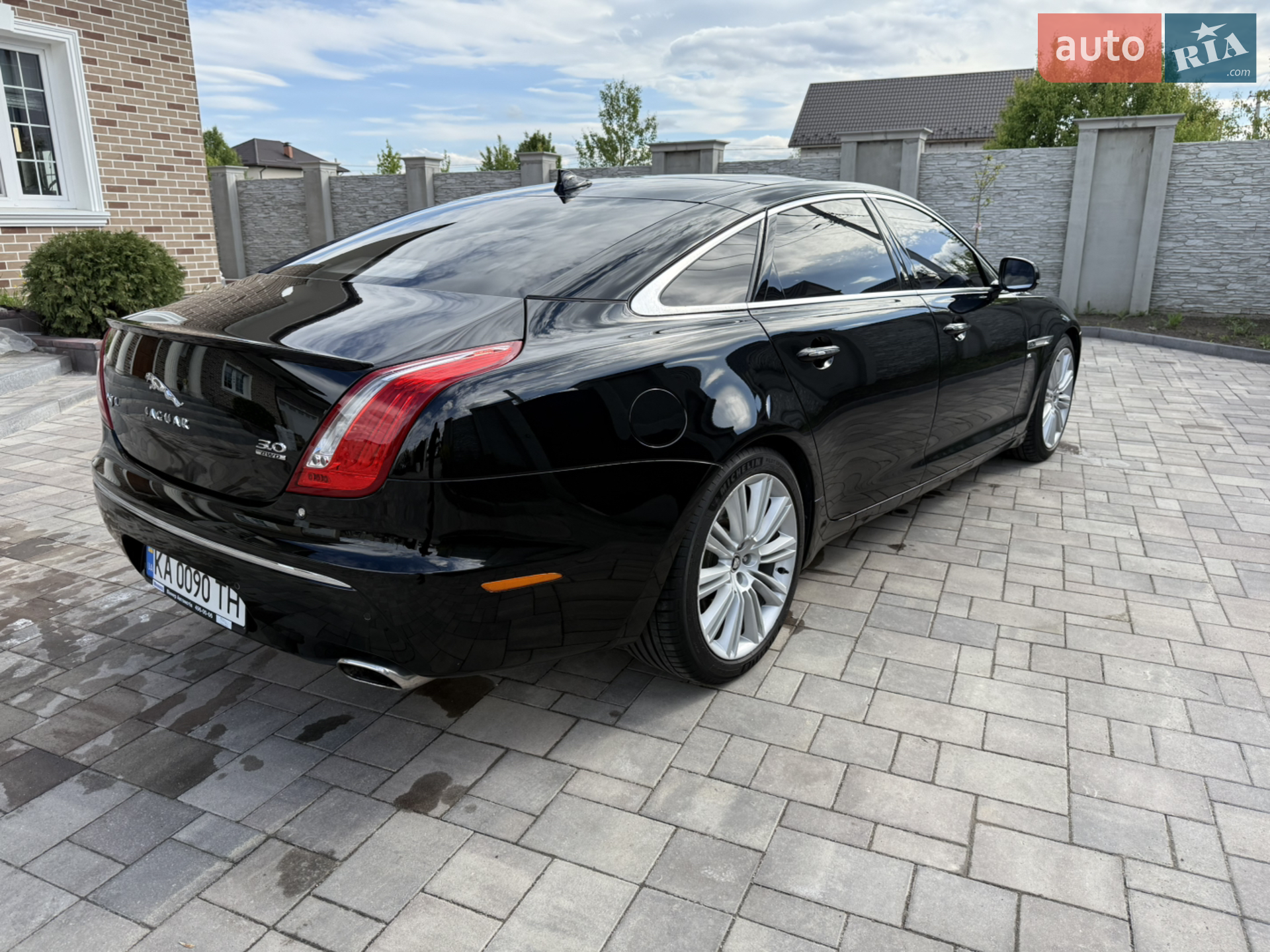 2013 Jaguar XJ - мініатюра 6
