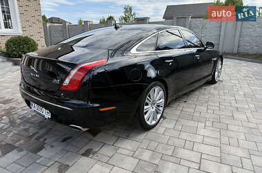 Седан Jaguar XJ 2013 в 