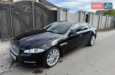 Седан Jaguar XJ 2013 в 