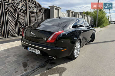 Седан Jaguar XJ 2013 в 